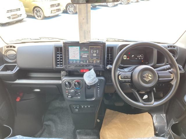 0530243A30260821W00217.jpg