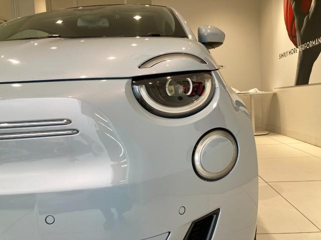 9000102A30260926W00109.jpg