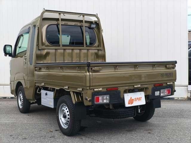 26553099_carP_l_3.jpg