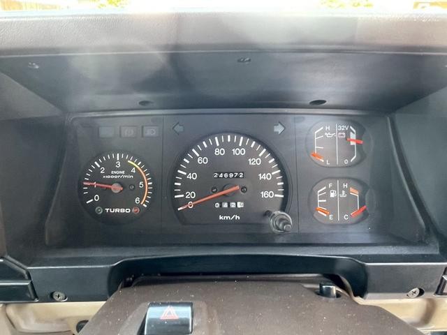 0902040A30260517W00117.jpg