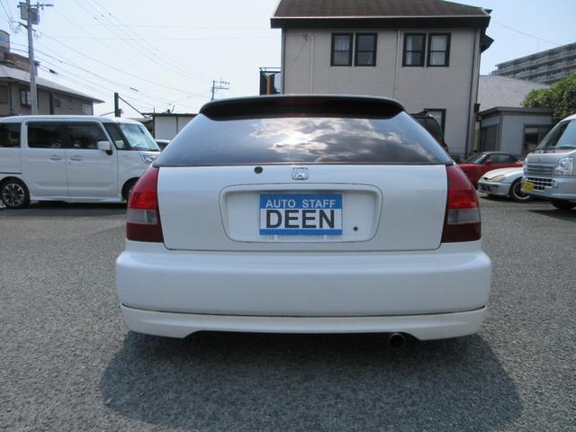 1100003A30260517W00102.jpg