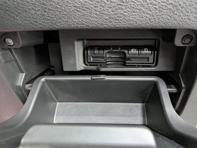0903185A30261010W00209.jpg