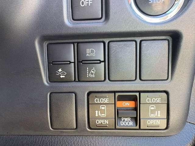 0840088A30261007W00216.jpg