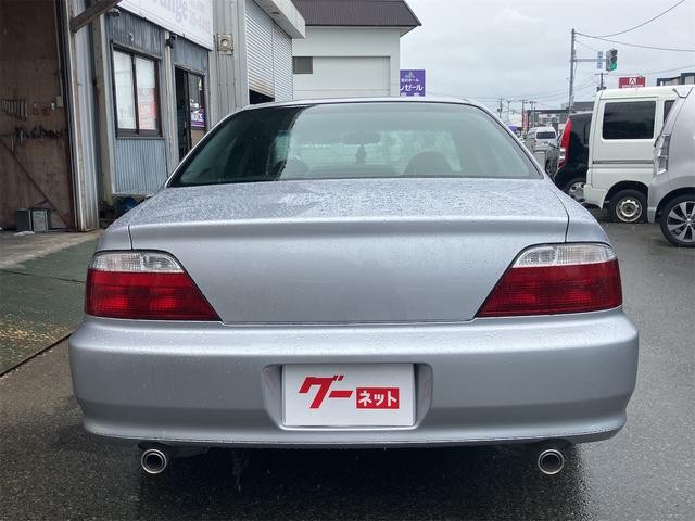 0902746A30260731W00216.jpg