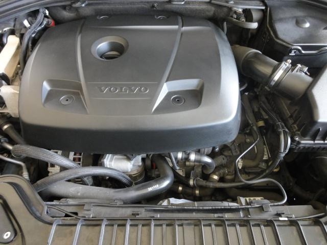 9730049A30260829W00113.jpg