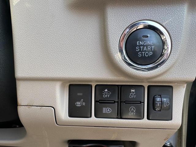 0403999A30260517W00215.jpg