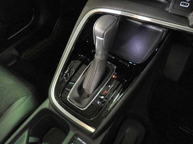 0201190A30260820W00915.jpg
