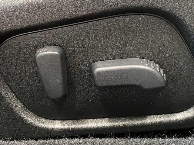 0704328A30261008W00208.jpg