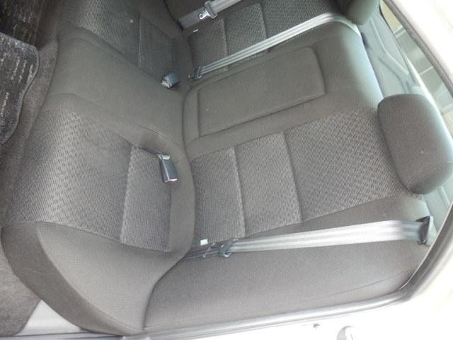 0500811A30261006W00314.jpg