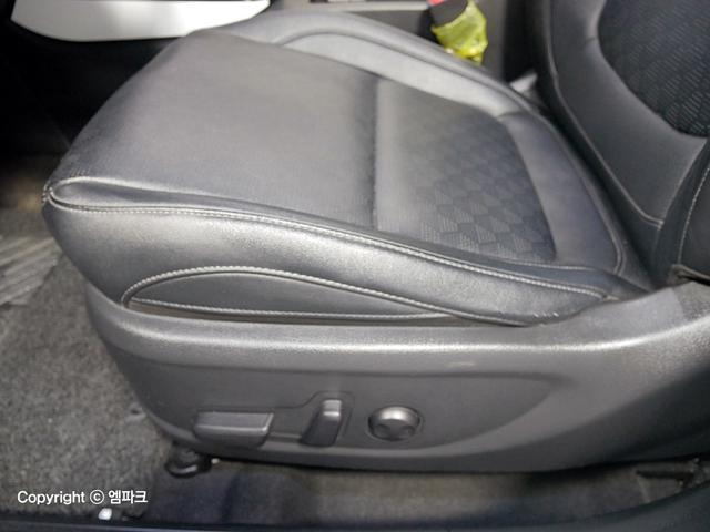 3081002125R17.jpg