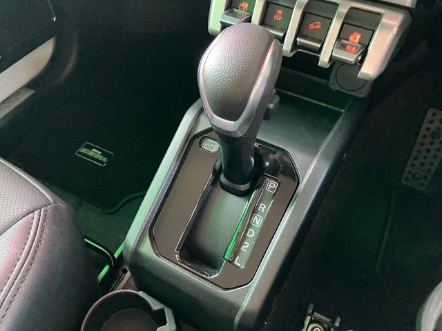 0800097A30260901W00517.jpg