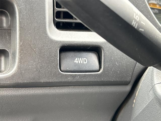 0400433A30260911W00205.jpg