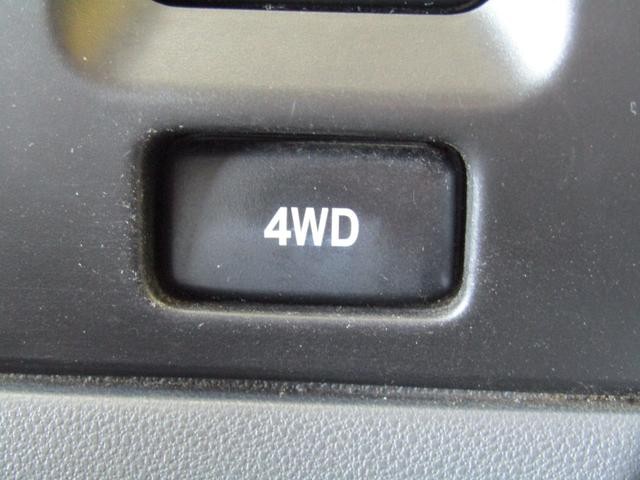 0560837A30260804W00316.jpg