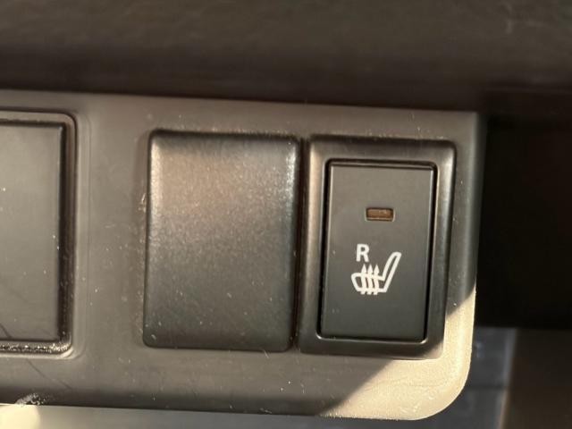26366665_carP_l_16.jpg