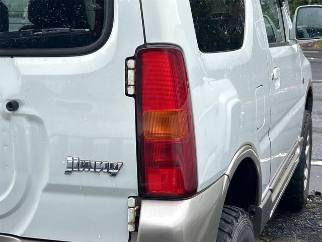 0400433A30260911W00317.jpg