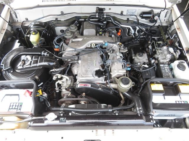 0804367A30260712W00205.jpg
