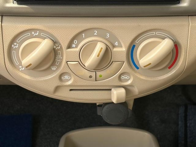 0561213A30260805W00419.jpg