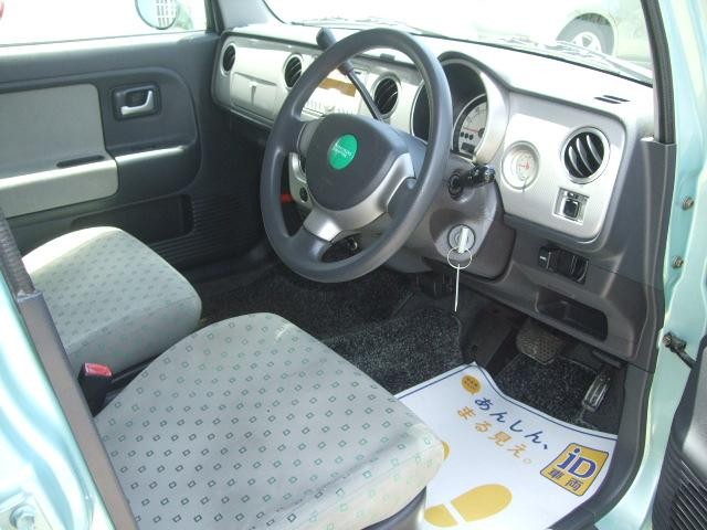 0560312A30200611W00112.jpg