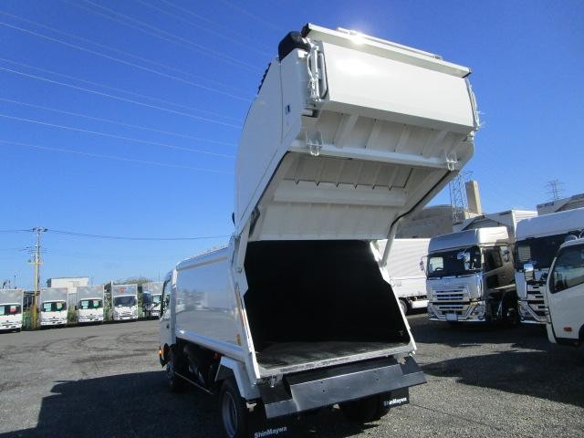 981ef1a165ff30c2de398f47a879e879.jpg