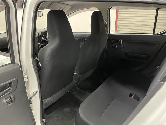 27047160_carP_l_18.jpg
