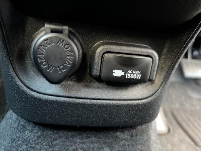 0204178A30260820W00207.jpg