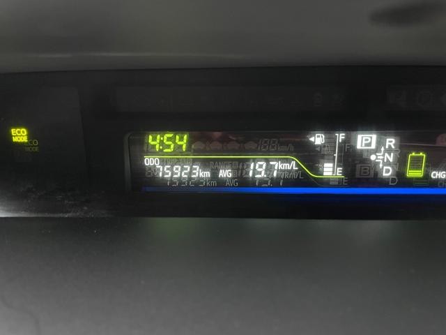 0404352A30260910W00217.jpg