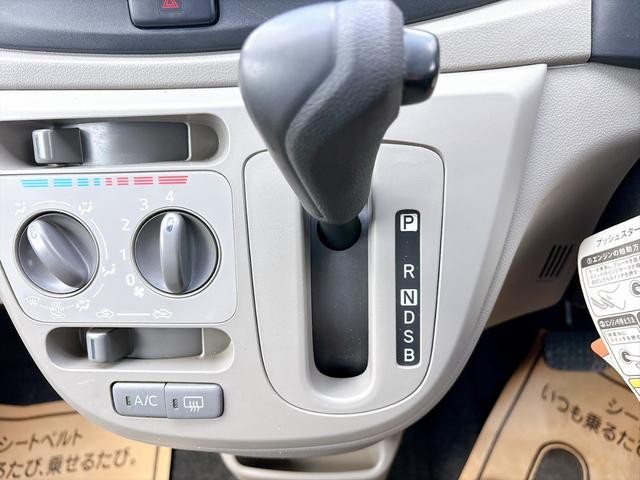 0203922A30261008W00116.jpg