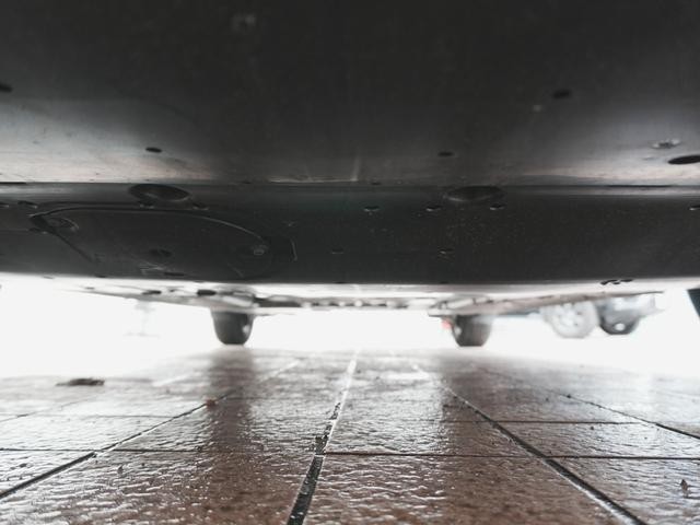 0561237A30260730W00613.jpg