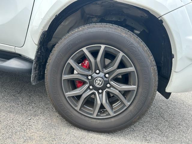 1310072A30260521W00111.jpg