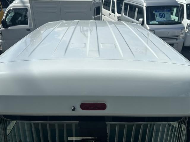 0580637A30260807W00115.jpg