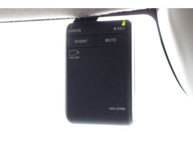 73fc58bed68cb04f2bd17ece767e35e2.jpg