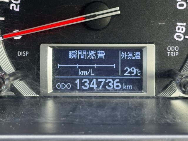 0904306A30260729W00212.jpg