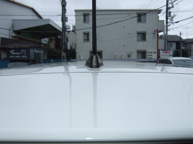 0560322A30260626W00118.jpg