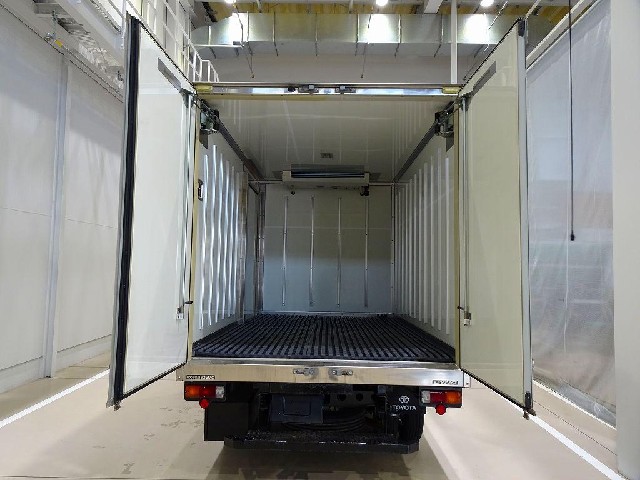 dc82ba7ca7daf253f51b3876fa8ccc03.jpg