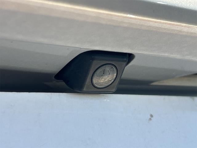 0402759A30260924W00111.jpg