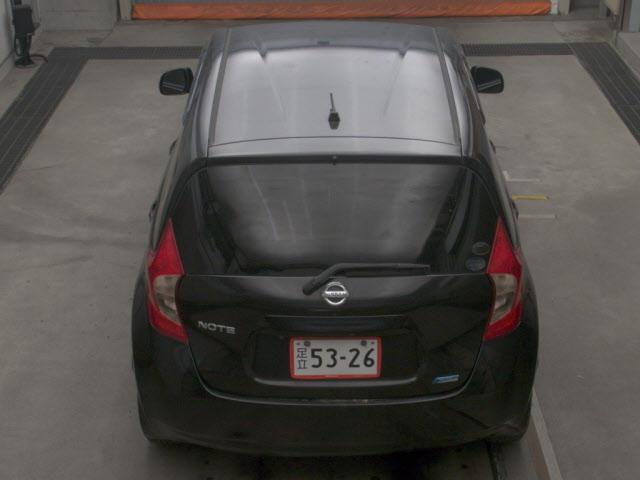 ff2ec1a133370e9d8b31ea55ea4767e2.jpg