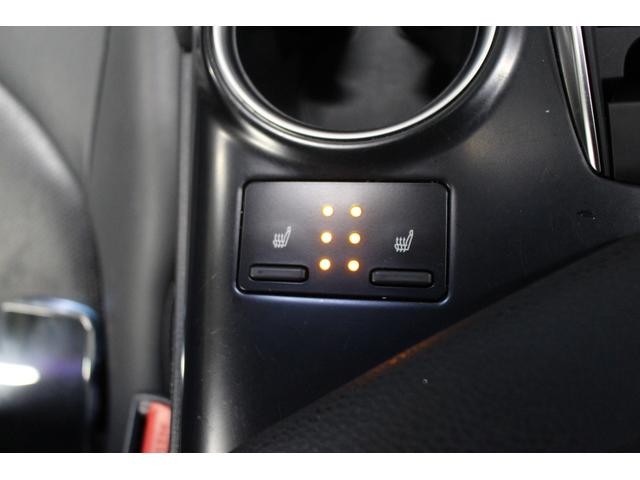 0509884A30261026W01113.jpg