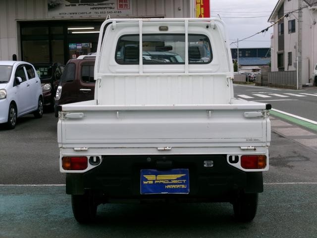 0602335A30260905W00106.jpg