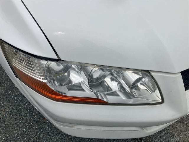 0804219A30260911W00104.jpg