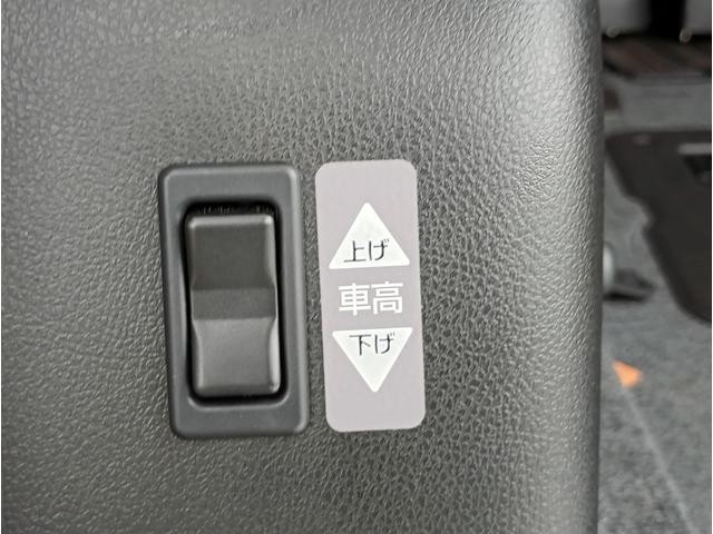 0620028A30260905W00207.jpg
