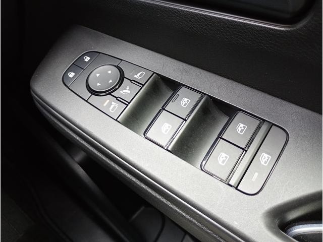0620028A30260905W00214.jpg