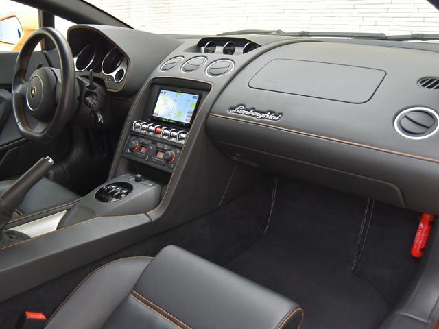 9200363A30260430W00109.jpg