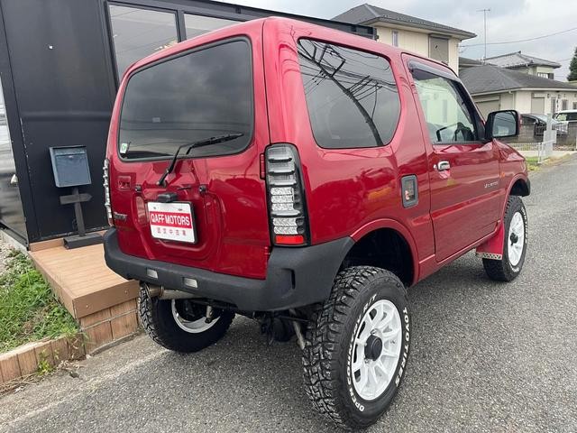 0507429A30260809W00107.jpg