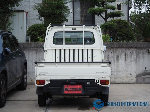 b1eaae9403c5de56ccbba35ee3244576.jpg