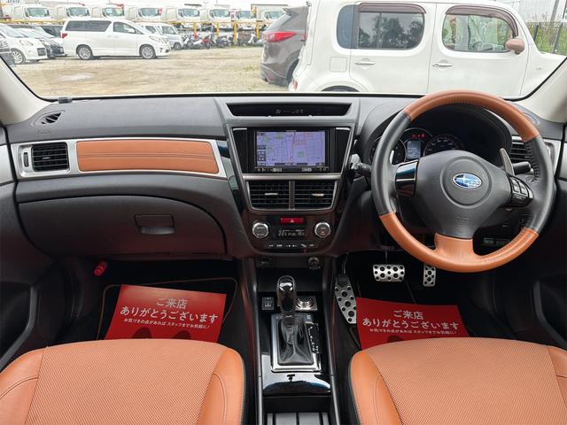 0541891A30260705W00101.jpg