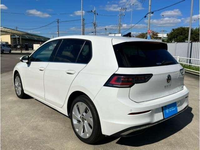 27162888_carP_l_15.jpg