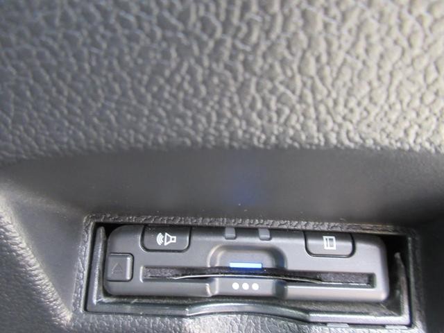 0541410A30260821W00111.jpg
