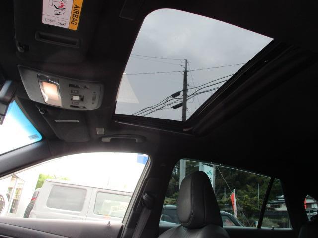 1101709A30260508W00106.jpg