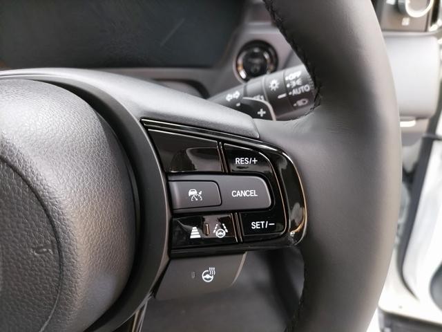 2506288A30260508W00115.jpg
