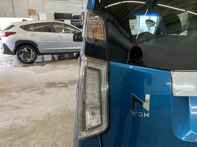 1201097A30260805W00119.jpg